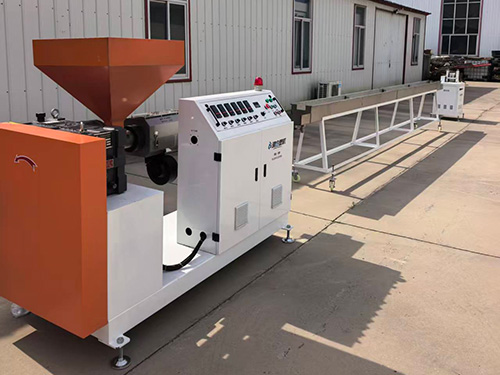 異型材擠出機(jī)